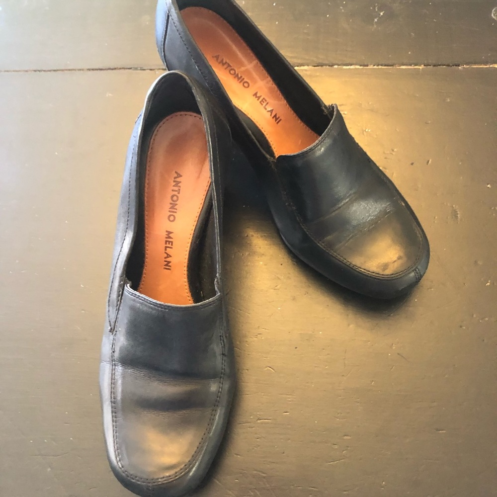 Antonio Melani Deep Darkest Navy Blue Heeled Loafer SZ 6.5